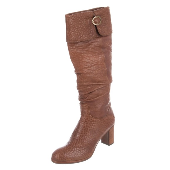 FENDI
Leather Slouch Boots
Size: 10 however it will fit a size 9 better - Picture 2 of 5